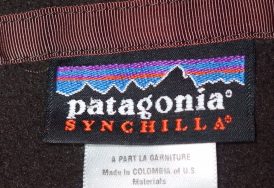 patagoniaパタゴニア-フリースジャケット-襟ぐりのラベル