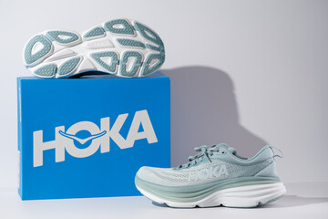 HOKA（ホカオネオネ）｜厚底シューズでランニング界に革命を起こしたフランス発のブランド