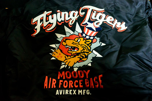 AVIREX（アヴィレックス）｜大空への憧れを形にした、フライトジャケットの正統派