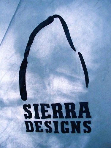 SIERRA DESIGNS（シエラデザインズ）｜マウンテンパーカーの原点、60/40クロスの伝説