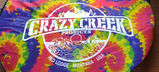 CRAZY CREEK（クレイジークリーク）｜「座る」を革新した折りたたみチェアの元祖