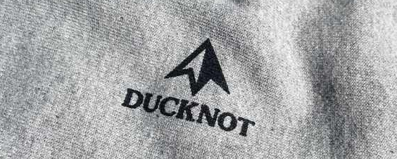 DUCKNOT（ダックノット）｜無骨さと機能美が融合する「秘密基地」の創造主
