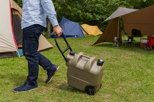 ASNT(アズント)|「ただのポリタンク」をキャンプの主役に変えた、老舗の革新