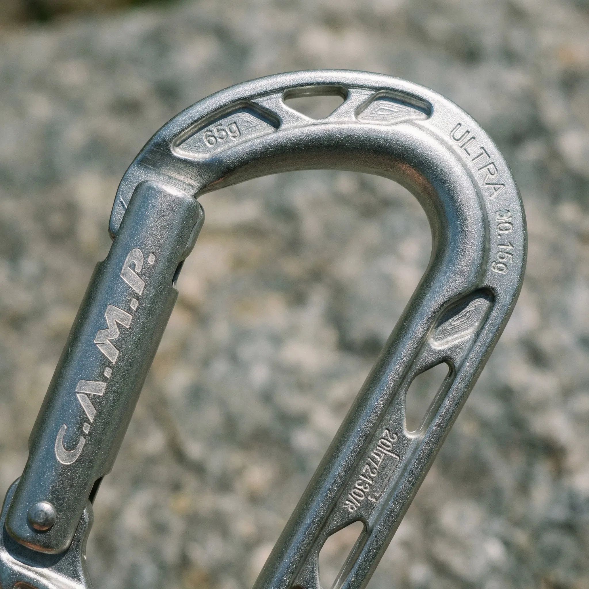 C.A.M.P.(カンプ)|軽量化を極めたイタリアの老舗登山ギア