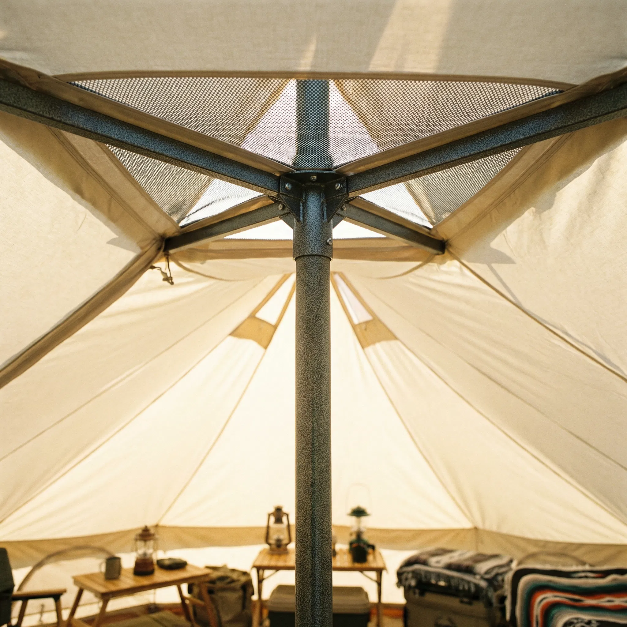 NEUTRAL OUTDOOR（ニュートラルアウトドア）｜キャンプシーンを白く染めた、新鋭の旗手